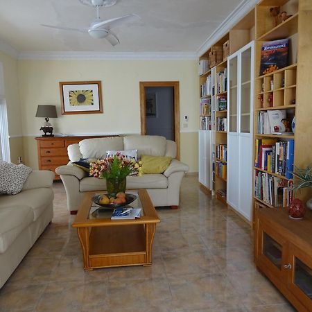 Villa Denia Luaran gambar