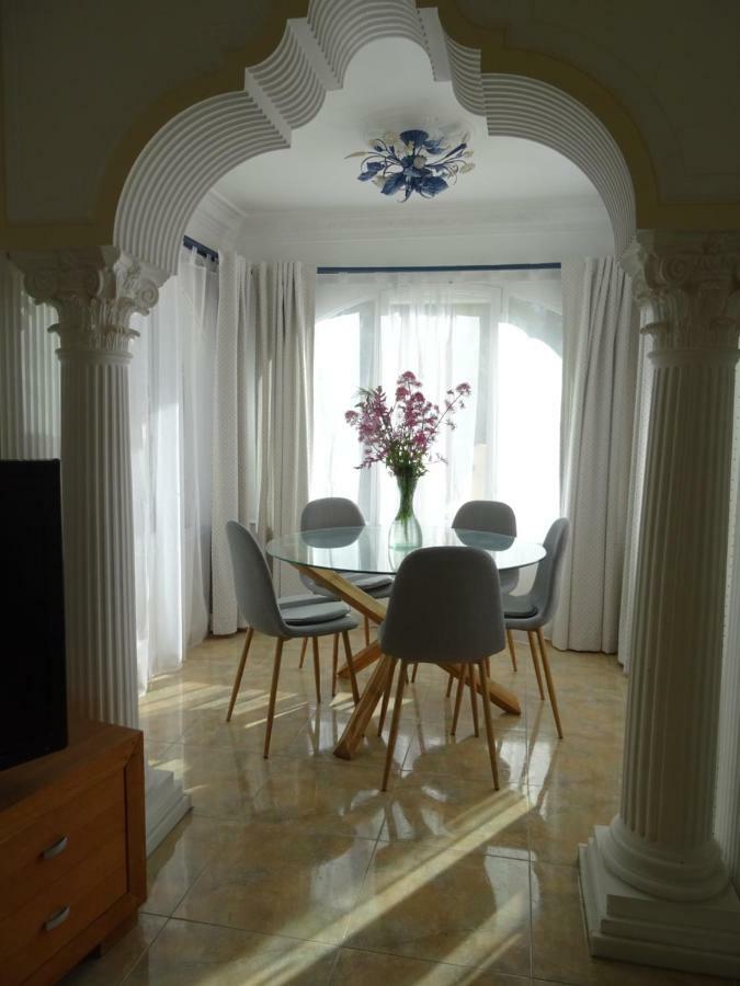 Villa Denia Luaran gambar